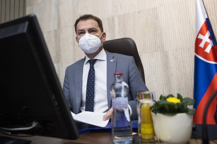 Ilustračný obrázok k článku SVET O SLOVENSKU: Matovičove vulgarizmy a hanba so Sputnikom V