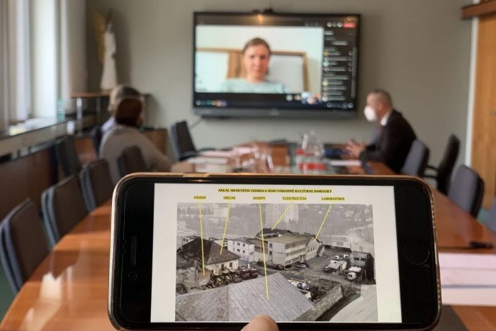 Ilustračný obrázok k článku Dočká sa Medený hámor záchrany? Pomôcť má táto skupina ľudí