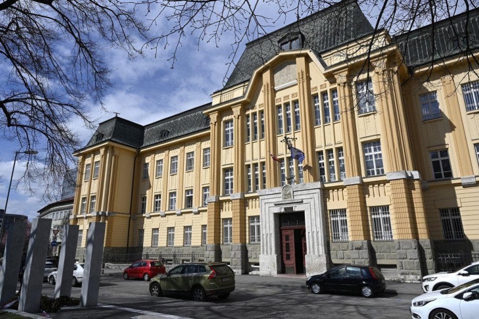 Ilustračný obrázok k článku Sudcom v Trenčíne sa nepáči druhý návrh súdnej mapy: Spísali 57 strán pripomienok