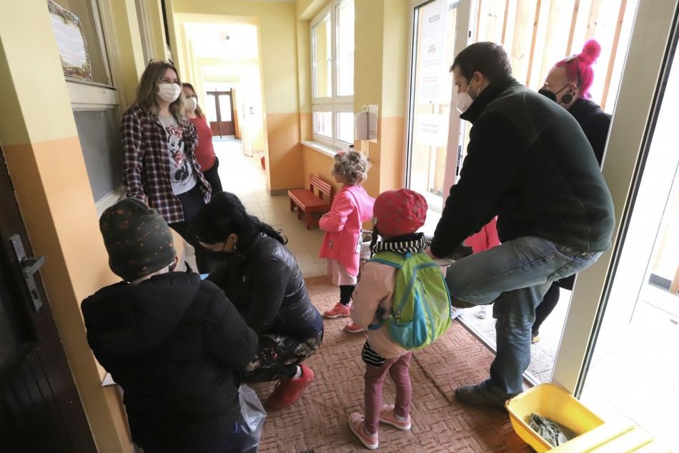 Ilustračný obrázok k článku Rodičia sú pobúrení: V Trnave chcú zrušiť škôlku a postaviť zariadenie pre seniorov