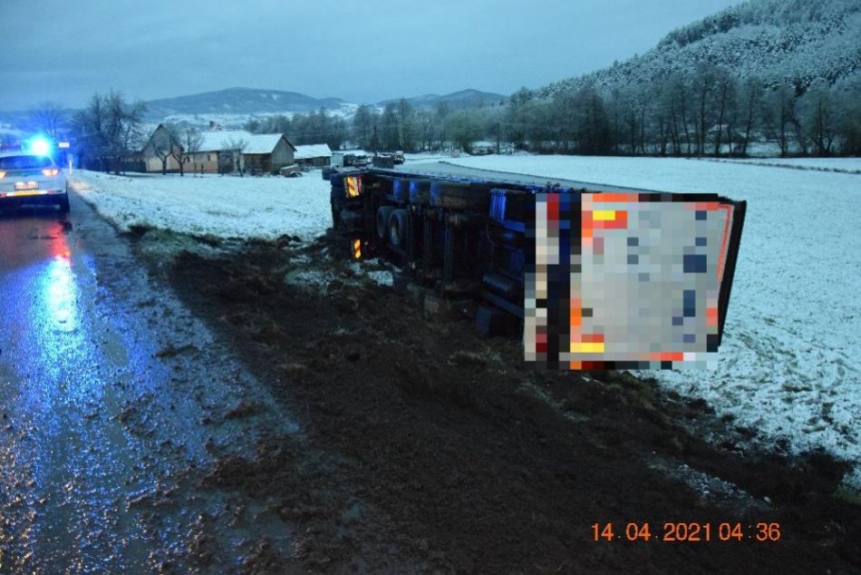 Ilustračný obrázok k článku Na Podpoľaní havaroval opitý kamionista: Jazdil s vyše 2 promile, FOTO