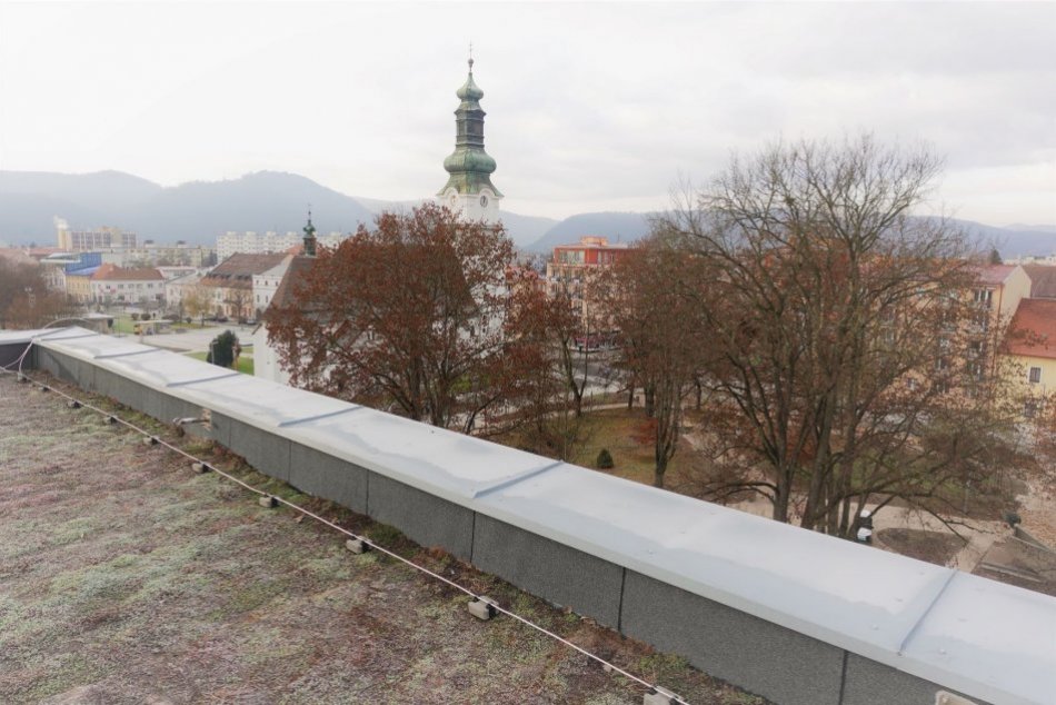 Ilustračný obrázok k článku V centre Zvolena pribudla zelená strecha: Viete, čím je špeciálna? FOTO