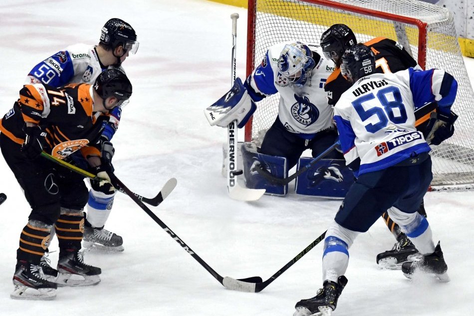 Ilustračný obrázok k článku Poprad nájazdovú drámu nezvládol: Michalovce s dvojzápasovým vedením