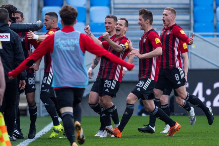 Ilustračný obrázok k článku Spartakovcom po víťaznom derby narástol APETÍT: Zahájili útok na druhé miesto!