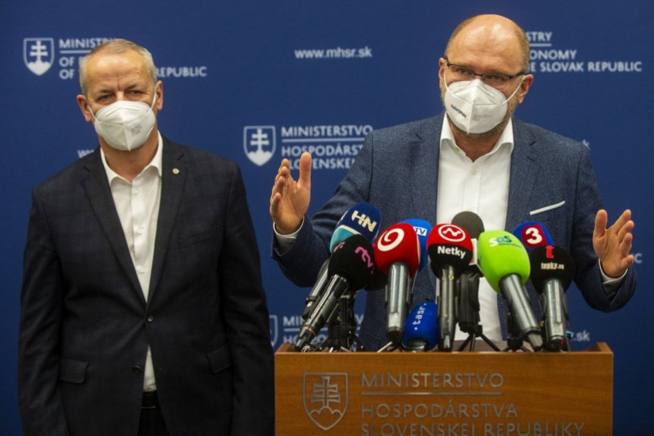 Ilustračný obrázok k článku Nosko sa stretol s ministrom Sulíkom: Prečo spolu vystúpili na tlačovke? FOTO