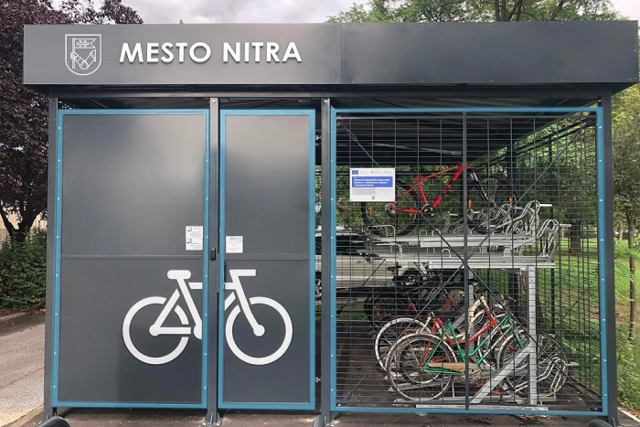 Ilustračný obrázok k článku Mesto začalo s výstavbou nových cyklogaráží: Takto budú vyzerať