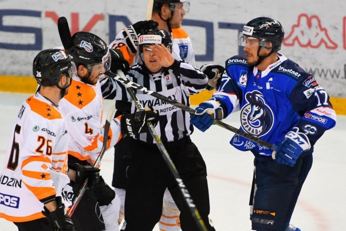 Ilustračný obrázok k článku Michalovských hráčov potrestali, Poprad nastúpil v plnej zostave