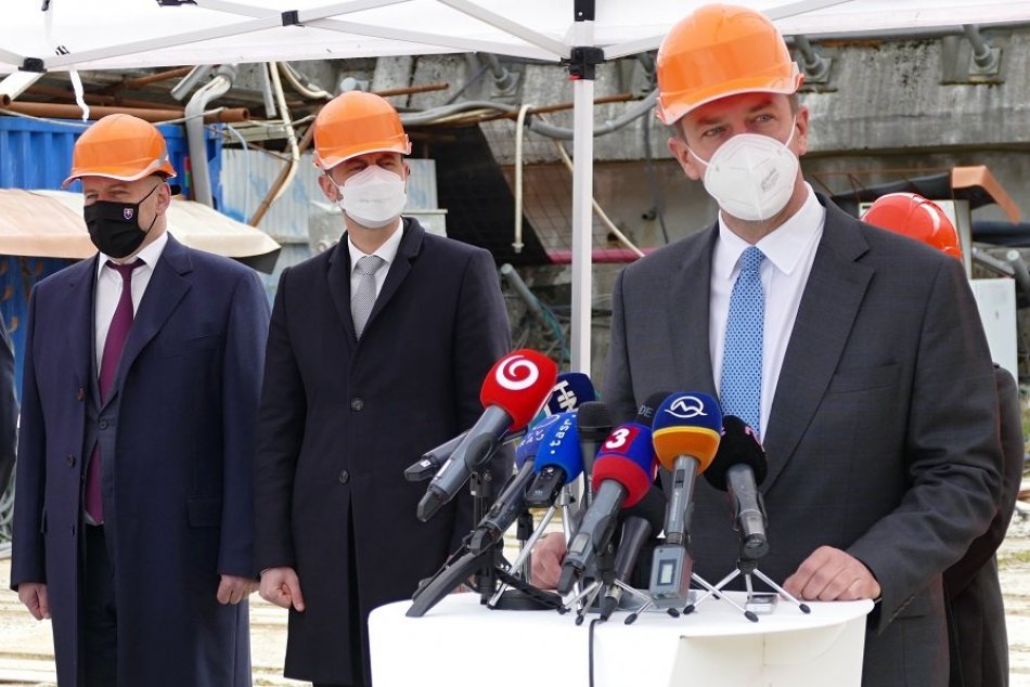 Ilustračný obrázok k článku Tunel Višňové bude! Heger o kľúčovom úseku, Doležal o termíne otvorenia, VIDEO