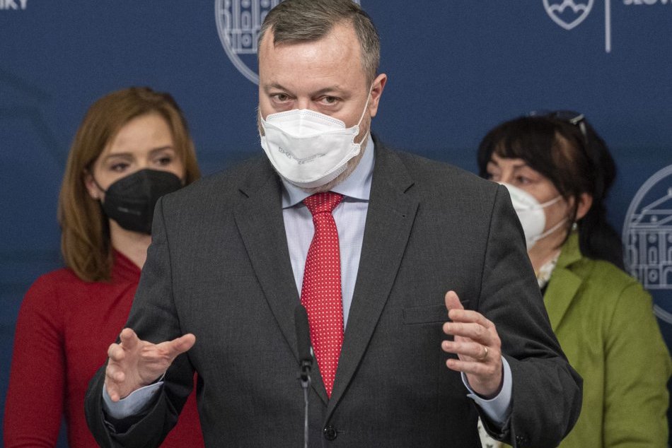 Ilustračný obrázok k článku Vojna o dôchodky! Krajniakove návrhy schytali poriadnu kritiku