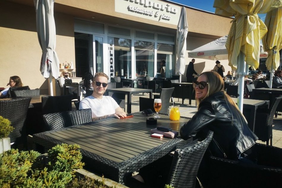 Ilustračný obrázok k článku Od pondelka s novými PRAVIDLAMI: Zisťovali sme, ako sa rozhodli žiarske podniky