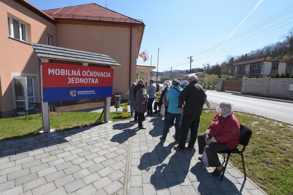 Ilustračný obrázok k článku Mobilné jednotky zaočkovali v Banskobystrickom kraji tisíce ľudí: Kam zamieria najbližšie?