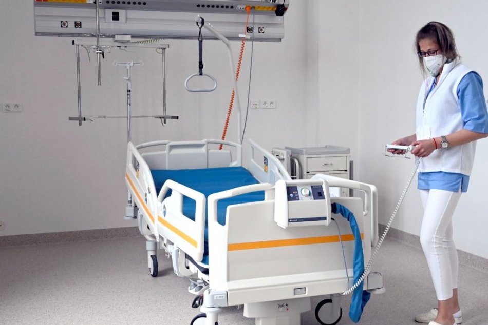 Ilustračný obrázok k článku Handlovská nemocnica už nemá pacienta s COVID-19: Do týždňa chcú normálny režim