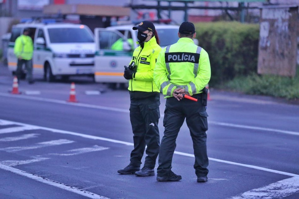 Ilustračný obrázok k článku Polícia spúšťa VEĽKÚ dopravno-bezpečnostnú akciu Reflex. Na čo si posvieti?