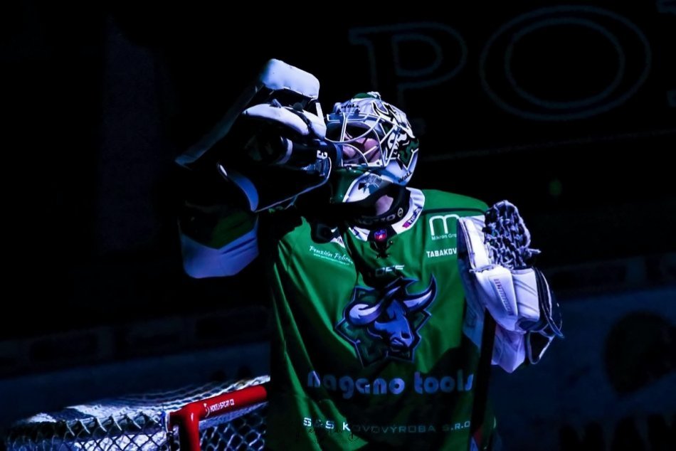 Ilustračný obrázok k článku Nové Zámky už bez brankára Kiviaha: Šikovný Fín putuje do českej extraligy