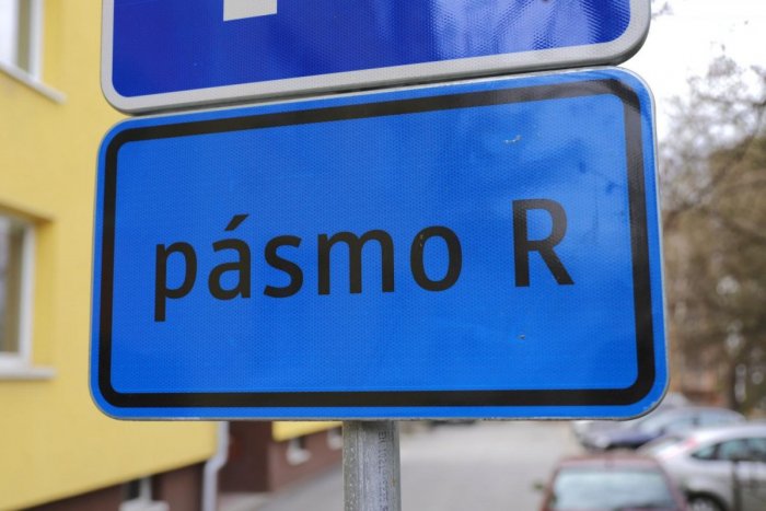 Ilustračný obrázok k článku Prešovská župa aj mesto pociťujú útok na kataster: Problém je aj s parkovacími kartami
