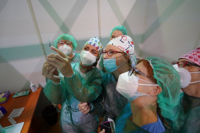 Ilustračný obrázok k článku Trnavská župa hlási: OČKUJEME vo veľkom a podáva sa aj Moderna!