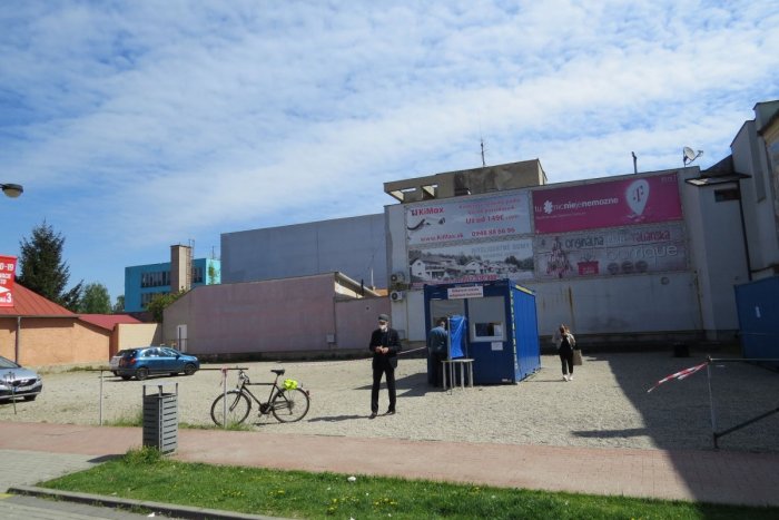 Ilustračný obrázok k článku Nové prípady koronavírusu v našom okrese spočítame na jednej ruke