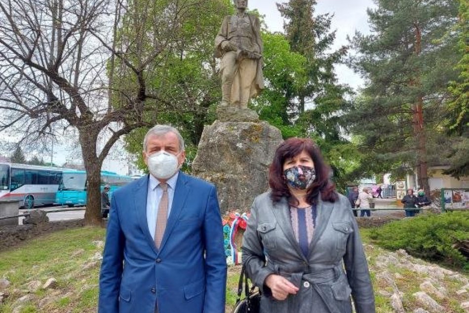 Ilustračný obrázok k článku Na históriu nezabúdajú: V Moravciach si pripomenuli Deň víťazstva nad fašizmom, FOTO