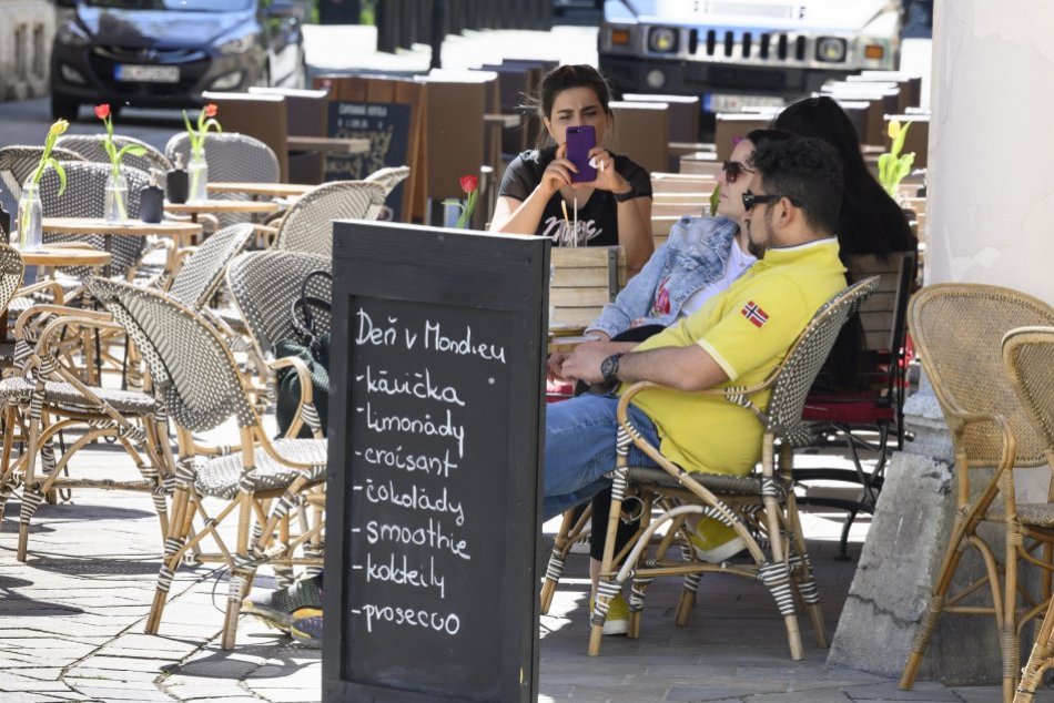 Ilustračný obrázok k článku Vláda schválila nový COVID automat: Prievidza a okolie sú na tom takto