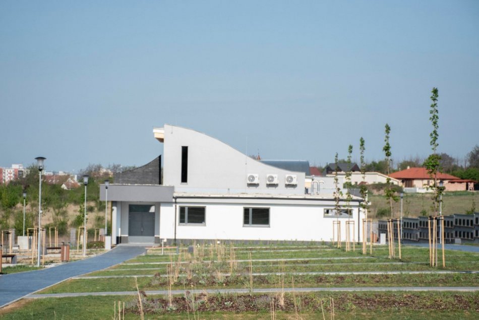 Ilustračný obrázok k článku Pomôžte MESTU vylepšiť CINTORÍNY: Zapojte sa do DISKUSIE