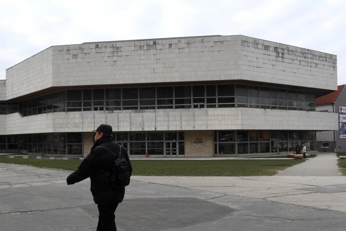 Ilustračný obrázok k článku Posádkovému klubu možno svitá na lepšie časy: PLÁN s budovou v centre Trenčína