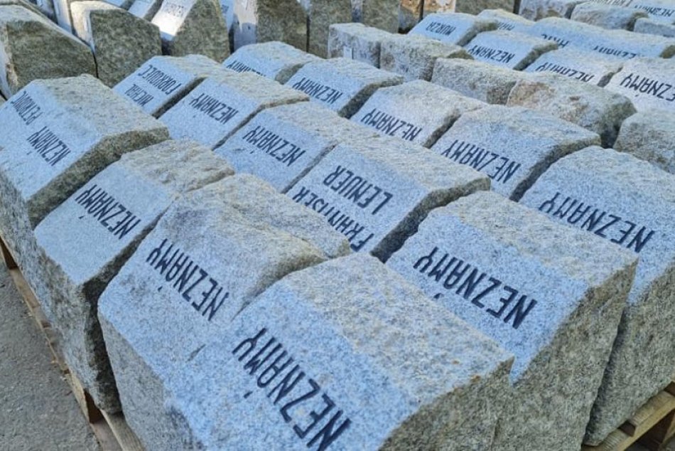 Ilustračný obrázok k článku Háj Nicovô po veľkej obnove: Môže sa stať národným vojenským cintorínom