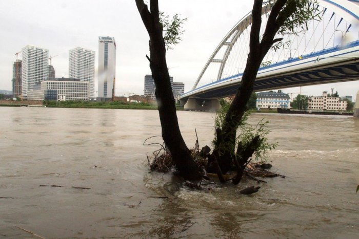 Ilustračný obrázok k článku Predpoveď počasia, ktorá NEPOTEŠÍ: Na západe počítajte aj s POVODŇAMI!