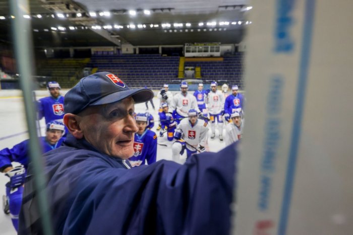 Ilustračný obrázok k článku Historický OKAMIH v našom hokeji: Taký mladý tím sme ešte NIKDY na šampionát neposlali!