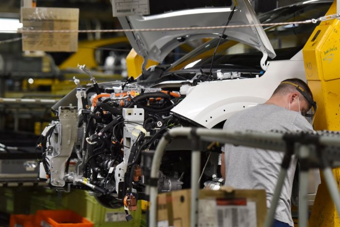 Ilustračný obrázok k článku Výroba sa vracia do normálu: Trnavská automobilka rozbieha nábor nových ľudí