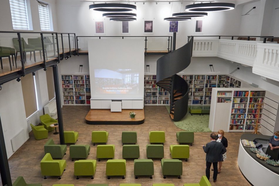 Ilustračný obrázok k článku Rekonštrukcia zvolenskej knižnice je v polovici: Na priečelí obnovia aj pôvodný názov