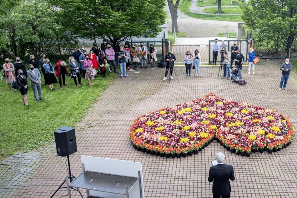 Ilustračný obrázok k článku V Bratislave chcú postaviť pamätník obetiam ochorenia COVID-19. Ako bude vyzerať?