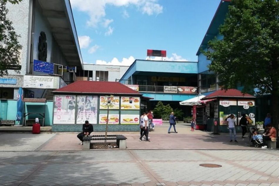 Ilustračný obrázok k článku Do centra mesta sa vrátil život: Námestie už patrí ľuďom, VIDEO a FOTO