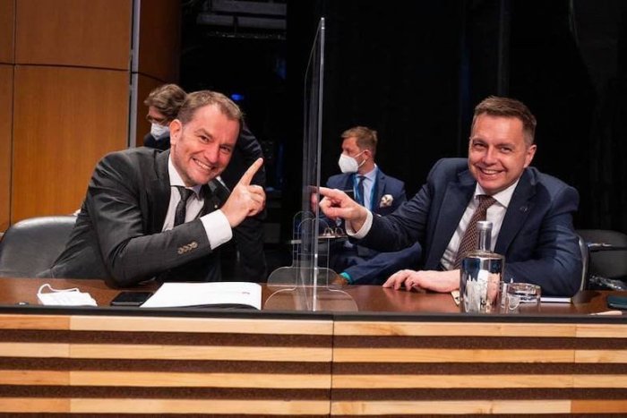 Ilustračný obrázok k článku POZRITE, akí kamaráti! Matovič jedinou fotkou s týmto politikom vyrazil mnohým dych