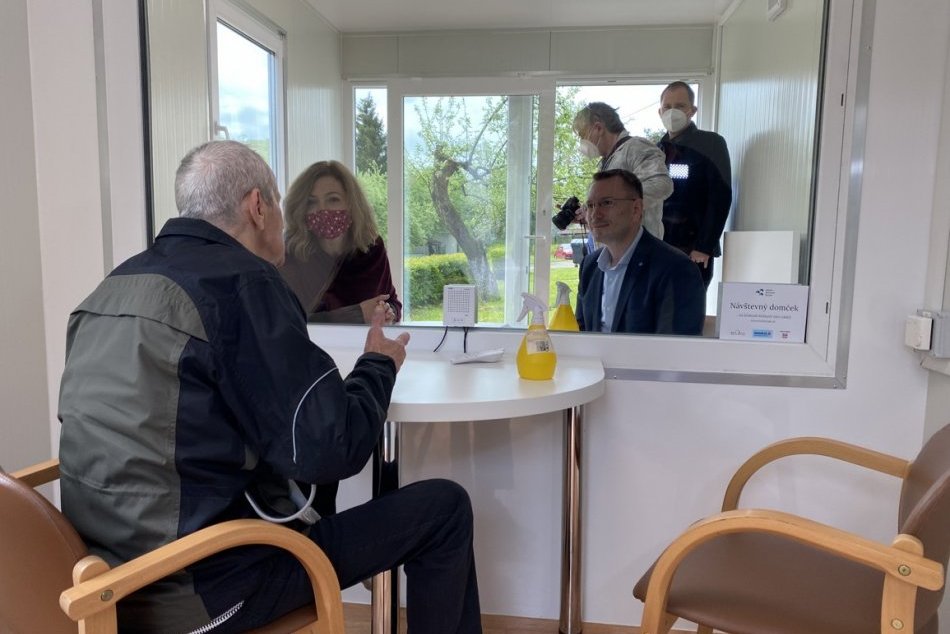 Ilustračný obrázok k článku Trenčianske centrá sa otvorili: Treba však dodržať povinnosti a nariadenia