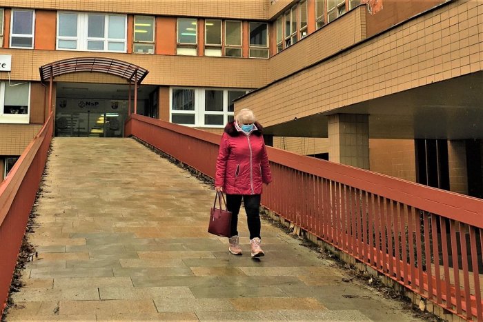 Ilustračný obrázok k článku Návštevy v nemocnici sú opäť povolené: PREHĽAD pokynov v Považskej Bystrici