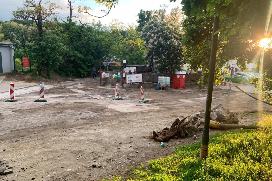 Ilustračný obrázok k článku Priestor pred legendárnym Funusom sa mení: Pri rozkopávke odhalili úžasnú stopu histórie