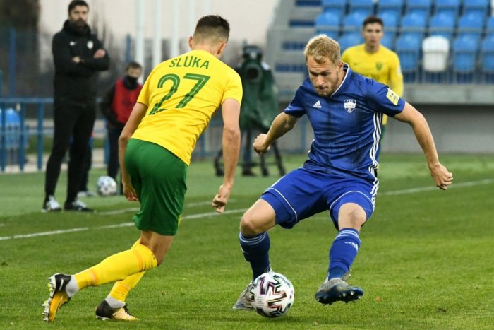 Ilustračný obrázok k článku V Nitre strávil celú doterajšiu kariéru: Obranca Fabiš mení dres