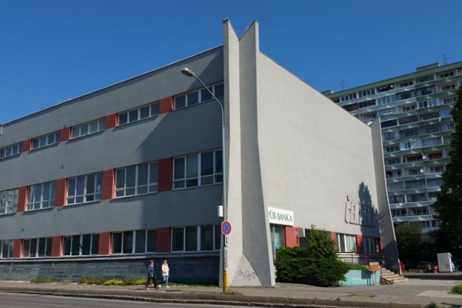 Ilustračný obrázok k článku Záhada jednej bratislavskej pošty: Je sivá a predsa ČERVENÁ!