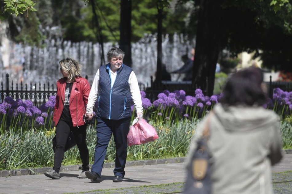 Ilustračný obrázok k článku COVID automat ukáže krajšie farby: Dva okresy v Trenčianskom kraji si polepšili