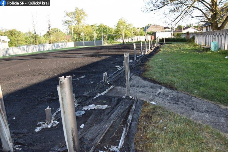 Ilustračný obrázok k článku Multifunkčné ihrisko skončilo v plameňoch, hrôza na FOTKÁCH