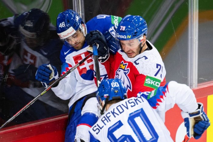 Ilustračný obrázok k článku Slováci ťahali v derby s Českom za kratší koniec: Vo štvrťfinále vyzvú Američanov! FOTO
