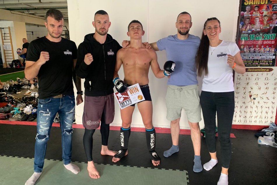 Ilustračný obrázok k článku Mladá nádej bystrického klubu: Richard zažil parádnu premiéru v MMA, FOTO