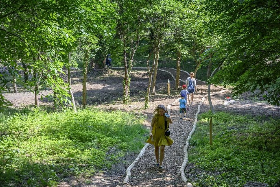 Ilustračný obrázok k článku RELAX pre dospelých a raj pre deti: Poznáte nádhernú ZÁHRADU pri Horskom parku?