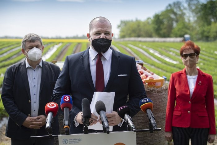 Ilustračný obrázok k článku Ďalší člen agrorezortu na odchode: O uvoľnenie z funkcie požiadal štátny tajomník