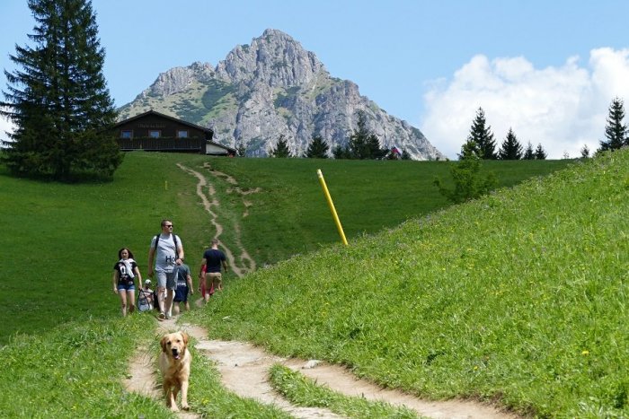 Ilustračný obrázok k článku Ak chystáte výlet, počítajte s tým: V Malej Fatre uzavreli štyri turistické chodníky