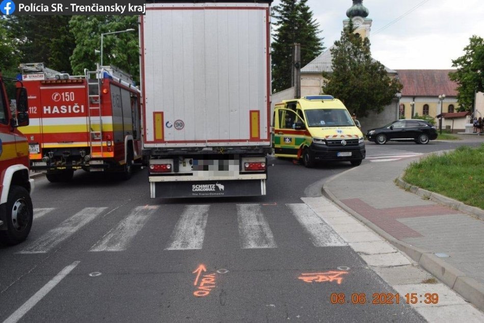 Ilustračný obrázok k článku Polícia opisuje tragickú nehodu: Takto vyhasol život chodkyne na priechode, FOTO