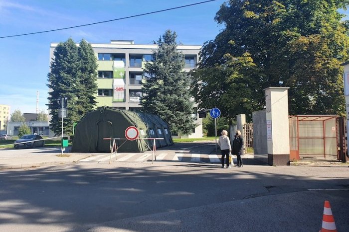 Ilustračný obrázok k článku SVET O SLOVENSKU: Najprv ju len boleli uši. Potom zomrela v krutých bolestiach