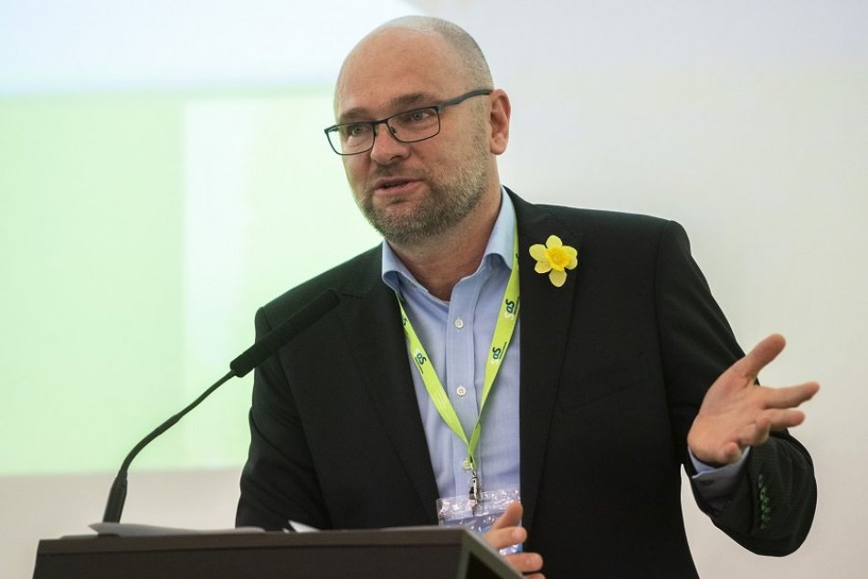 Ilustračný obrázok k článku Sulík sa rozrečnil: Vychválil Hegera, k Matovičovi si však neodpustil poznámku