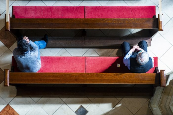 Ilustračný obrázok k článku Novinky pre veriacich: Biskupi povzbudzujú ľudí, aby sa vrátili do kostolov