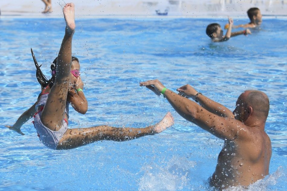 Ilustračný obrázok k článku Kúpalisko v Tornali čaká veľká obnova: Pribudnú hneď 3 bazény a ďalšie atrakcie